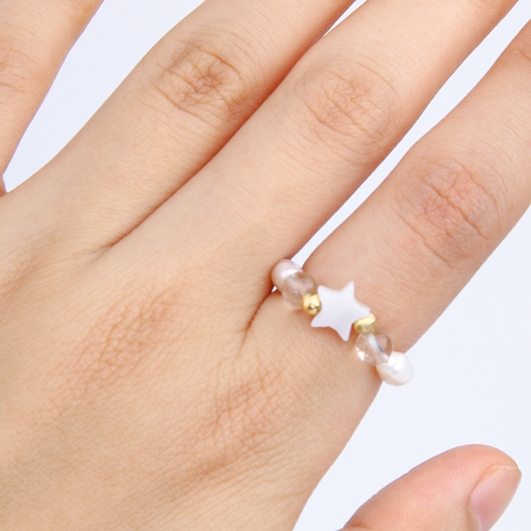 clear quartz with fresh water pearl jewelry with natural shape aesthetic crystal beaded ring minimalist