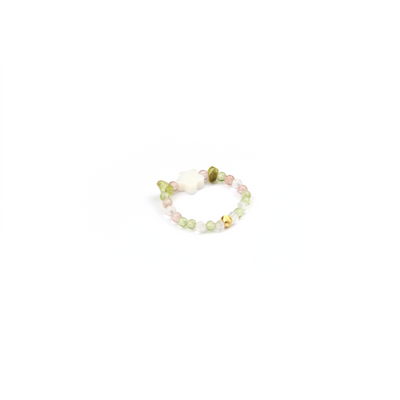 flower shape mother of pearl with peridot and rose quartz and clear quartz crystal beaded ring