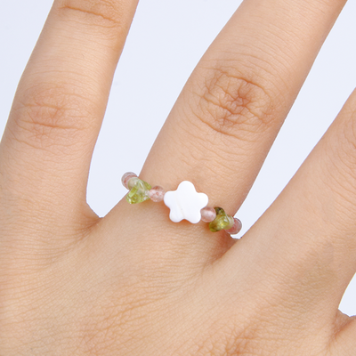 flower shape mother of pearl with peridot and rose quartz natural crystal beaded ring
