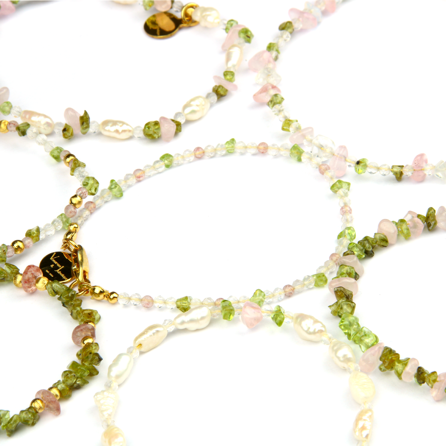 5 stackable crystal bracelet in peridot and rose quartz