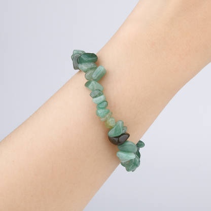 Minimalist chip crystal bracelet with raw-shaped aventurine stones, featuring a fresh green tone and natural healing crystal charm